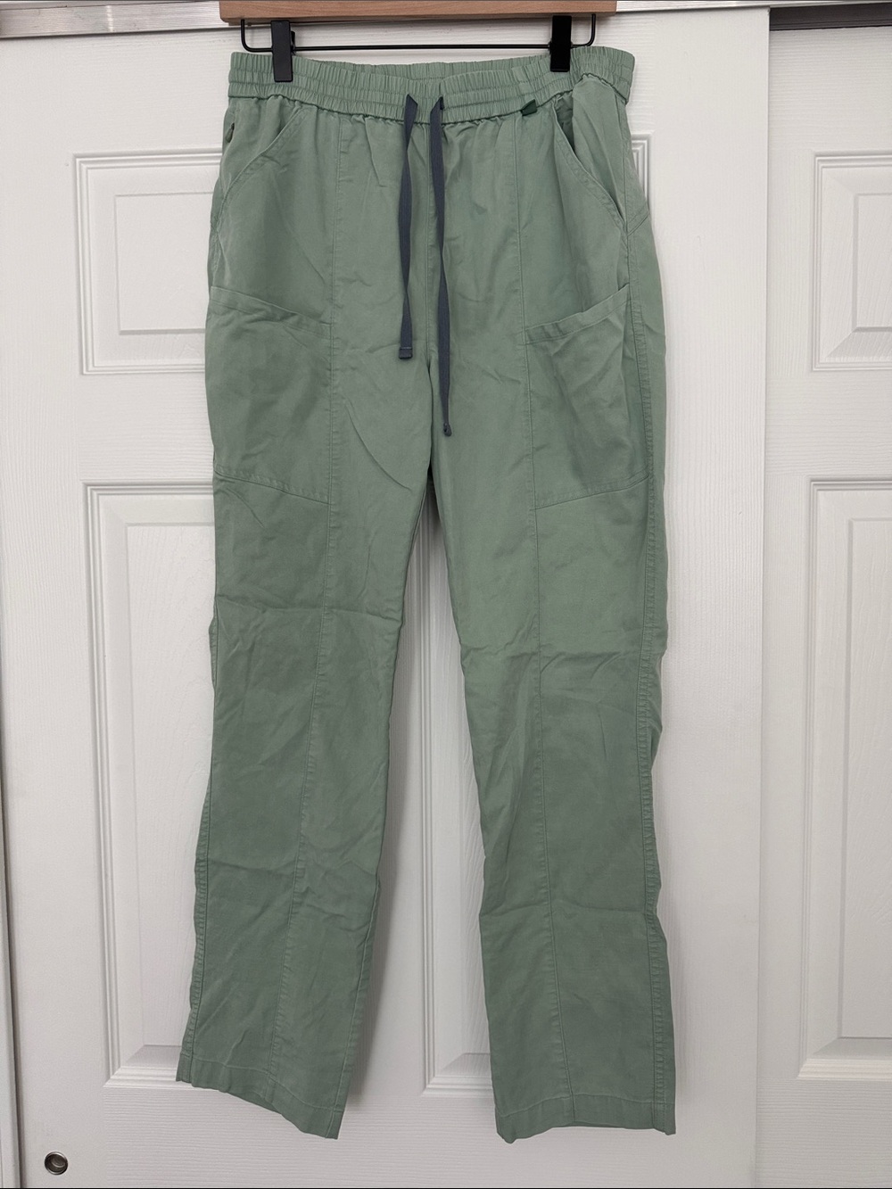 Mediclo Sage Green Scrub Pants